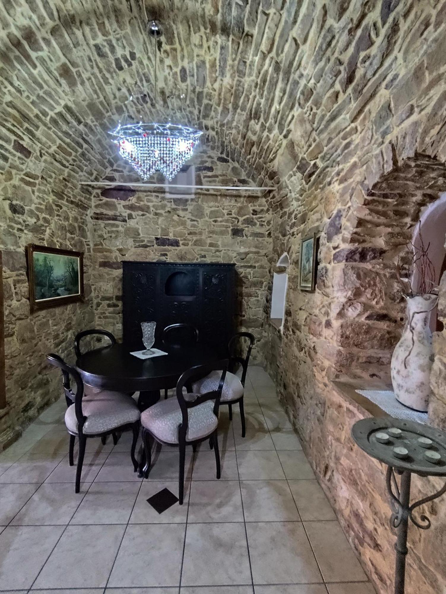 Mastiha House